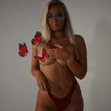 xomaddiiie from onlyfans